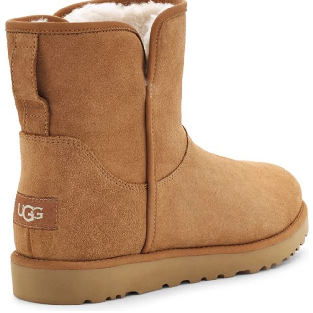 Ugg Cory II Genuine Shearling Lined Boot